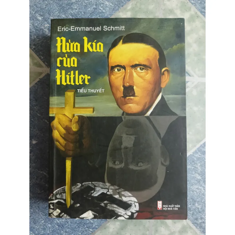 Nữ kia của Hitler - Eric-Emmanuel Schmitt 674200