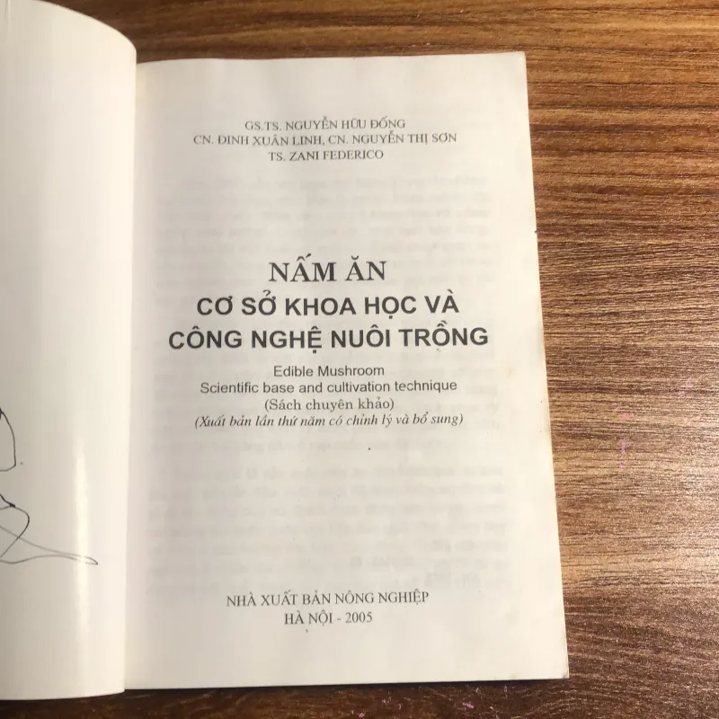 Nấm ăn- cơ sở khoa học và công nghệ nuôi trồng 989815