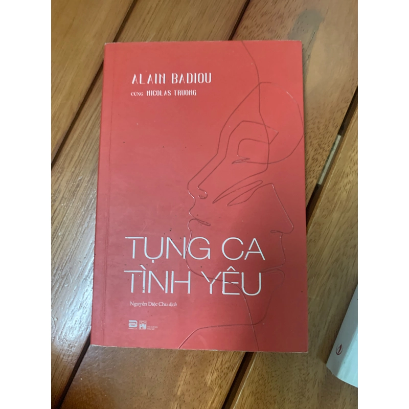 Tụng ca tình yêu  522785