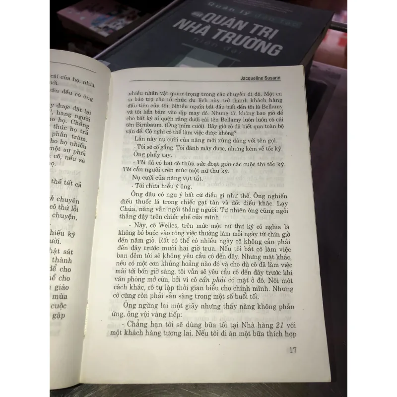 Thung lũng búp bê - Jaqueline Susann 1005475