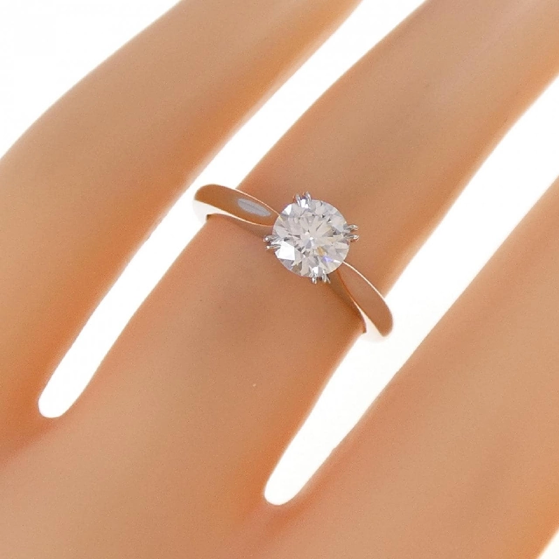 Nhẫn Solitaire Harry Winston 0.59CT E VVS2 3EXT - Hàng hiệu Chính hãng 840921