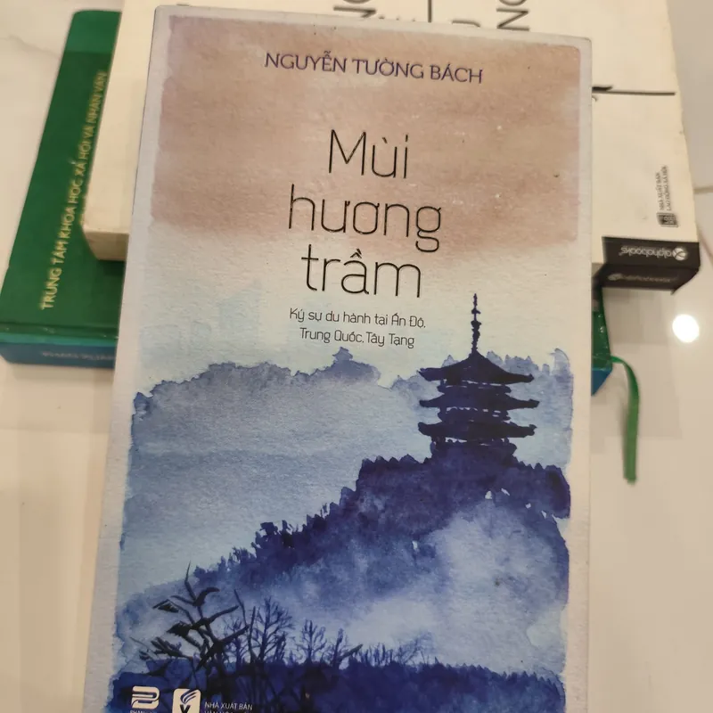 Mùi hương trầm 574291