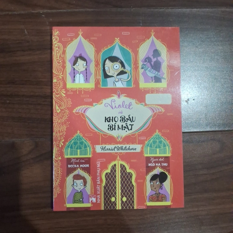 Violet và kho báu bí mật 524071