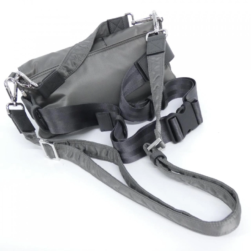 Túi đeo hông Fendi Baguette 7VA472 A91S 608405