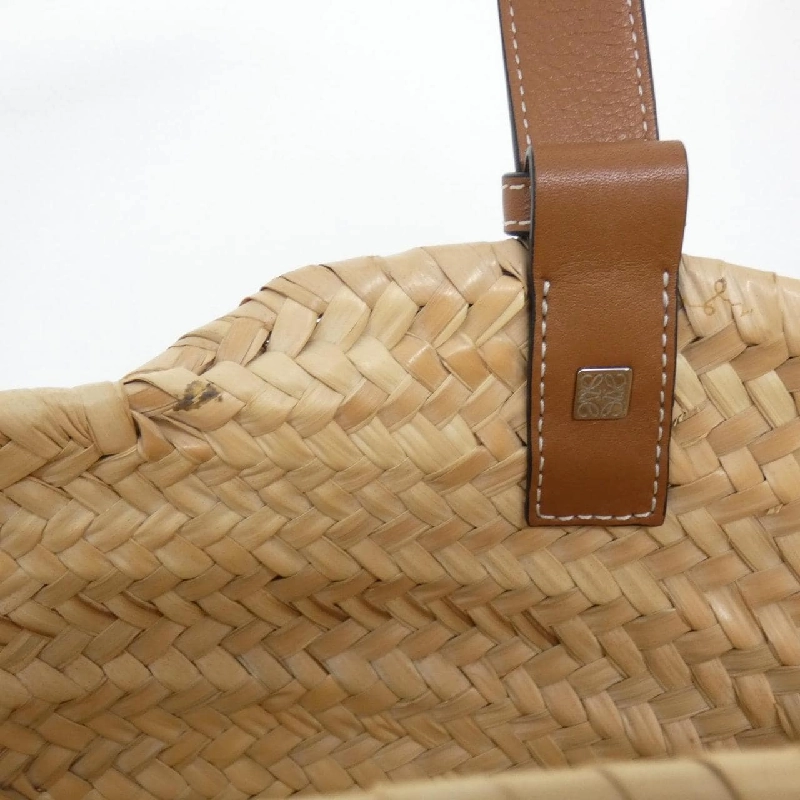 Túi Loewe 327 02 S93 616795