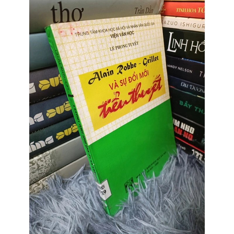 Grillet và sự đổi mới tiểu thuyết 517594