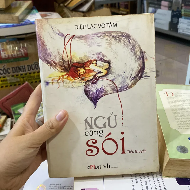 Ngủ cùng sói của tác giả Diệp Lạc Vô Tâm 1043551