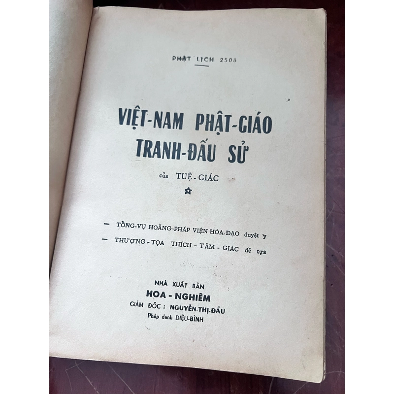Việt Nam phật giáo tranh đấu - Tuệ Giác 500103