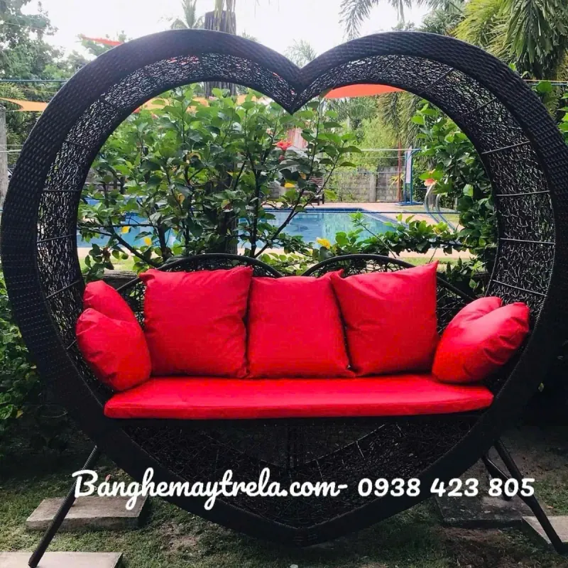 Ghế mây tre đan chụp hình 557127