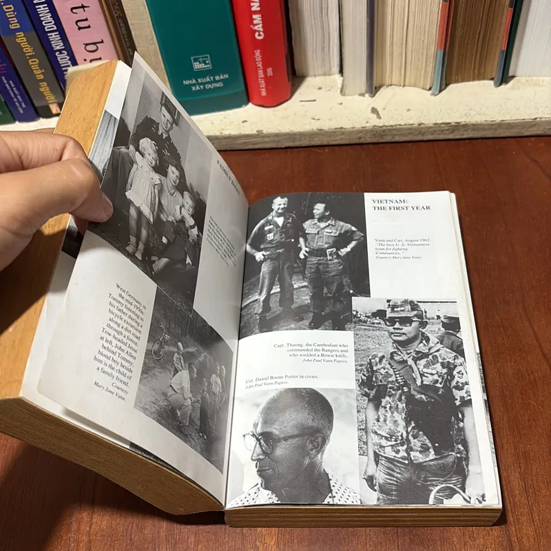 II A Bright Shining Lie _ John Paul Vann And American In Vietnam - NEIL SHEEHAN - 1989 727028