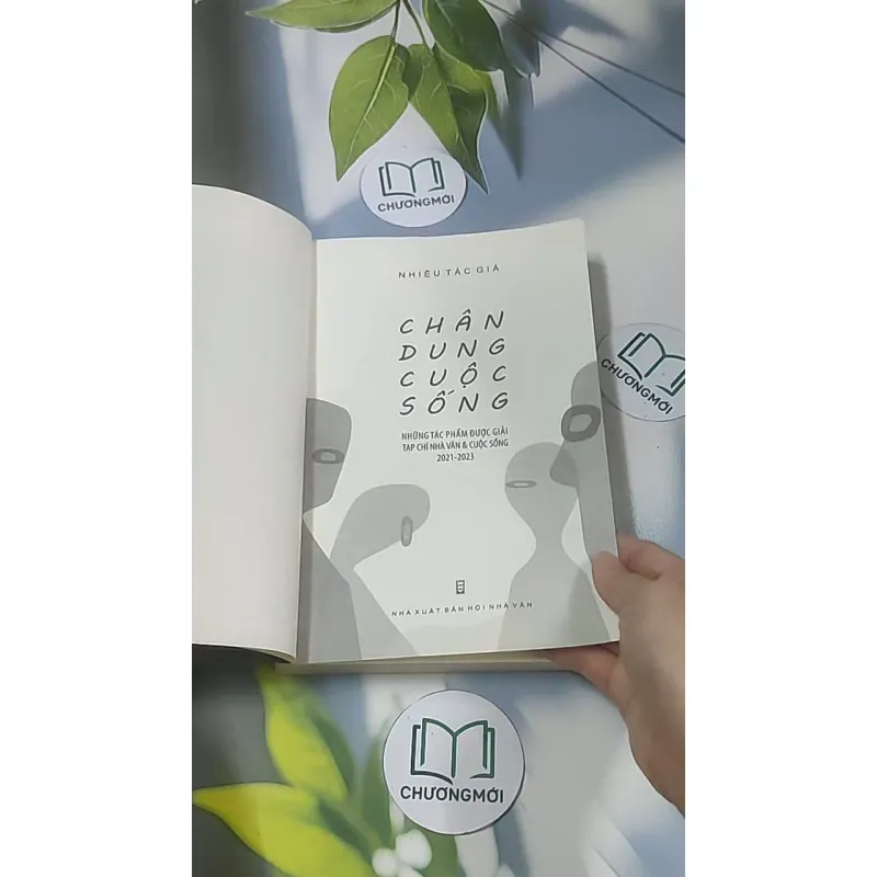 Chân dung cuộc sống - Những tác phẩm được giải tạp chí nhà văn & cuộc sống 688586