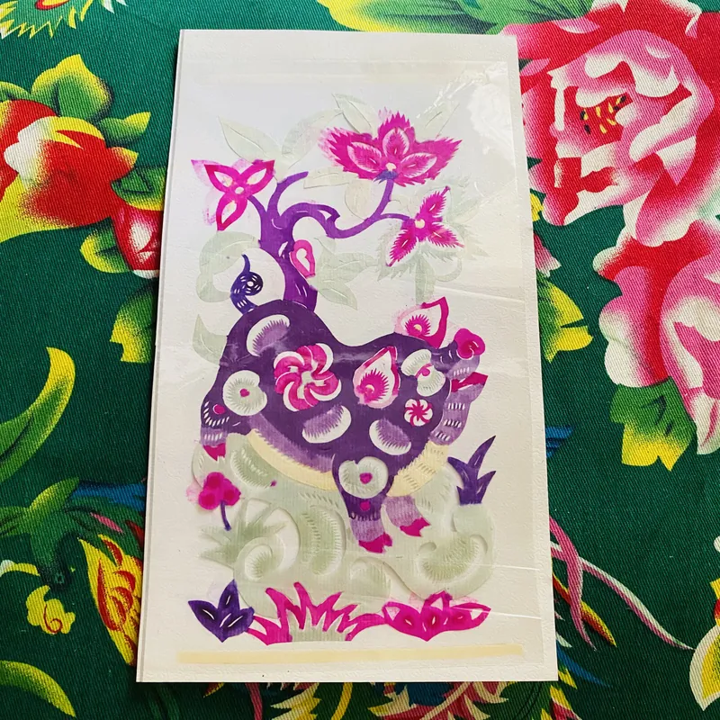 Ảnh nghệ thuật cắt giấy Trung Hoa (con giáp Hợi)  731486