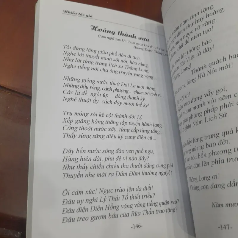 HUẾ Thơ (tuyển chọn) 1028978