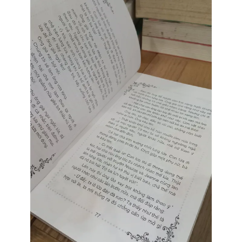 Truyện ngụ ngôn La. Fontaine - Hồng Mai tuyển chọn 720281