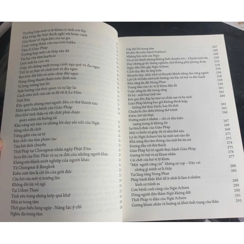 Tiểu Sử Phra Acharn Mun Bhuridatta Thera - NXB Hồng Đức 687624