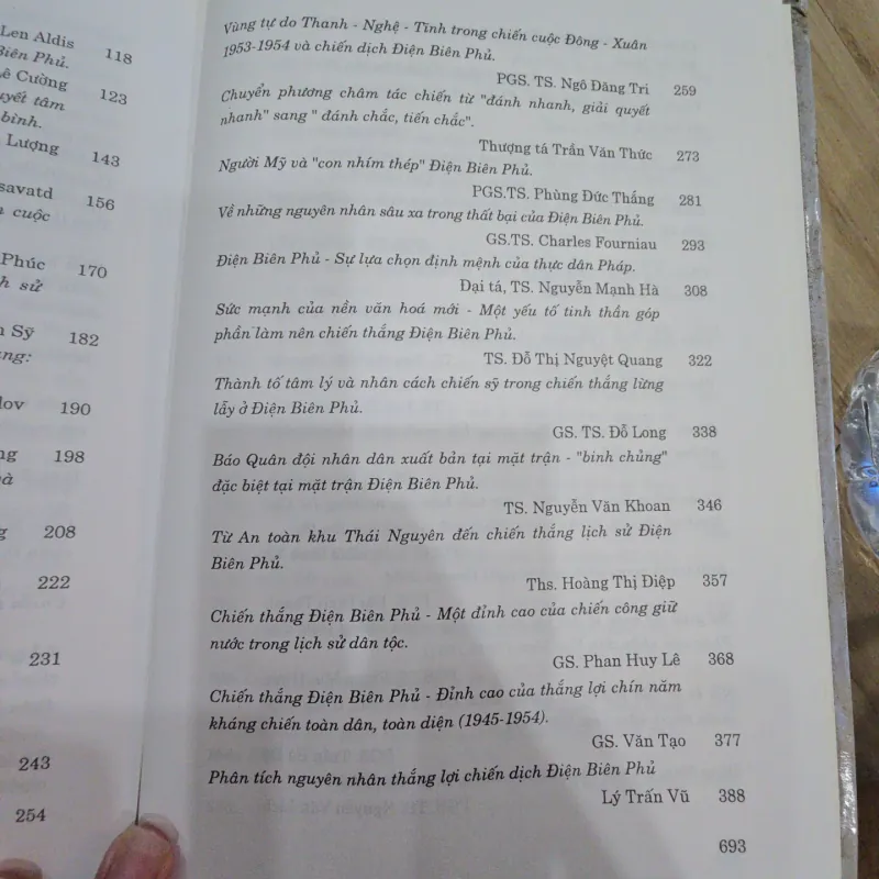 50 năm chiến thắng Điện Biên Phủ và sự nghiệp đổi mới phát triển đất nước 1029557