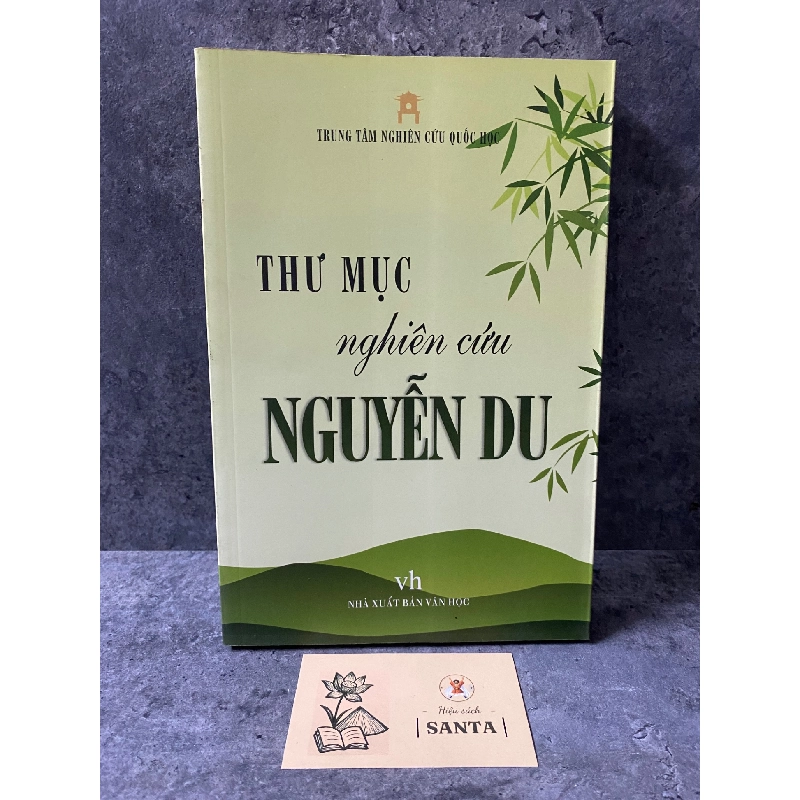 Thư Mục Nghiên Cứu Nguyễn Du- sách lưu kho chưa qua sd,giấy xốp có ố cạnh 784874