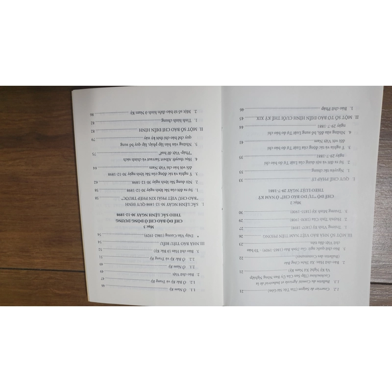 Lịch sử các chế độ báo chí ở Việt Nam (bộ 2 cuốn, hiếm hàng) 493103