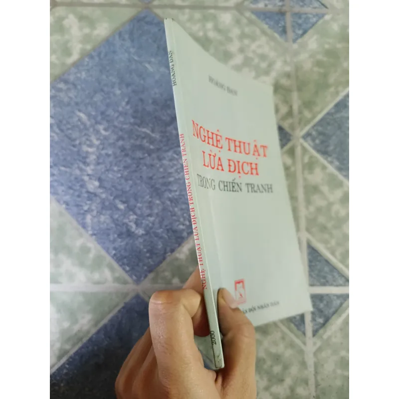 Nghệ thuật lừa địch trong chiến tranh - Hoàng Đan 791697