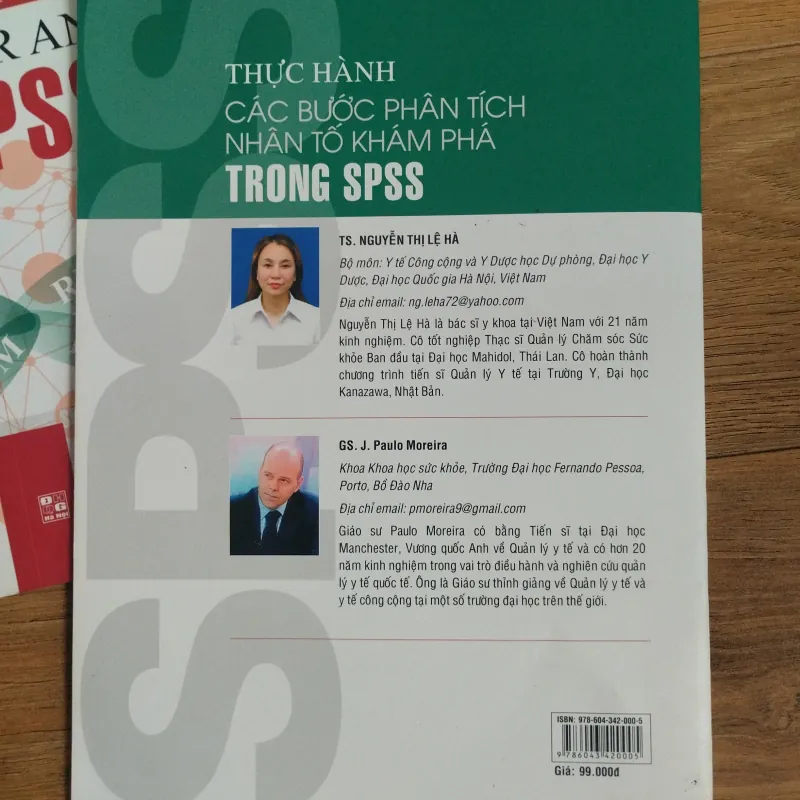 Sách Thực hành Các bước phân tích nhân tố khám phá trong SPSS bản tiếng Việt và tiếng Anh 1021698