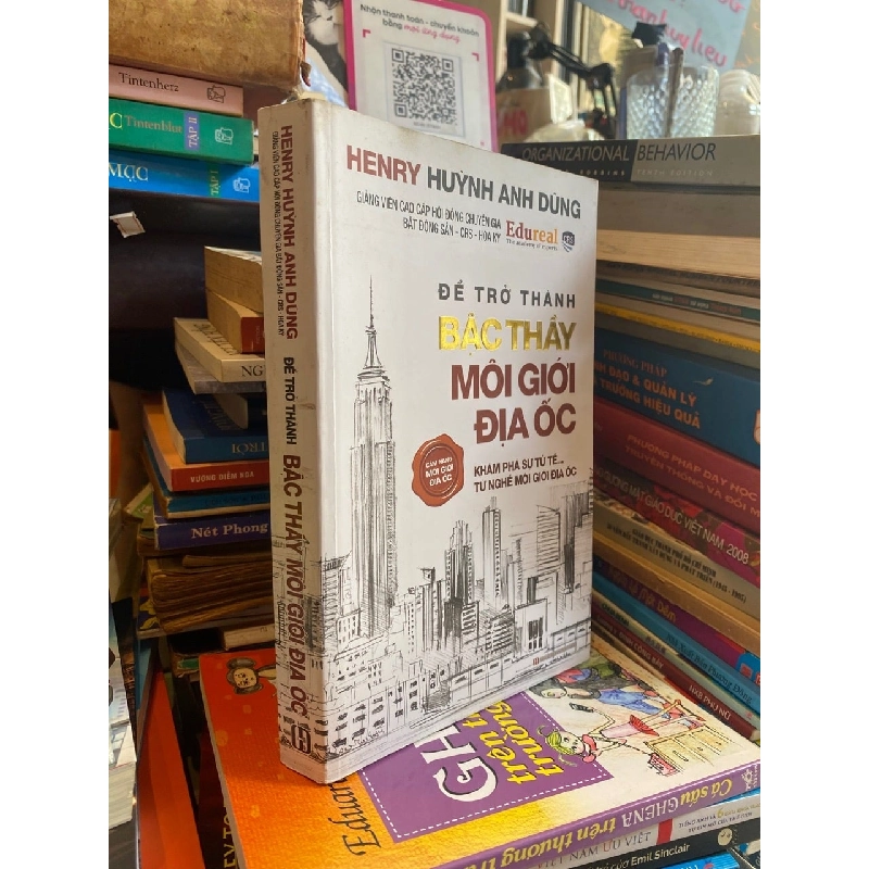 Bậc thầy môi giới địa ốc - Henry Huỳnh Anh Dũng 120353