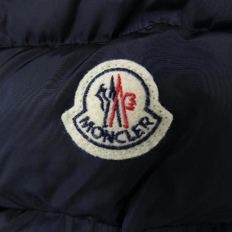 Áo khoác lông vũ MONCLER 639531
