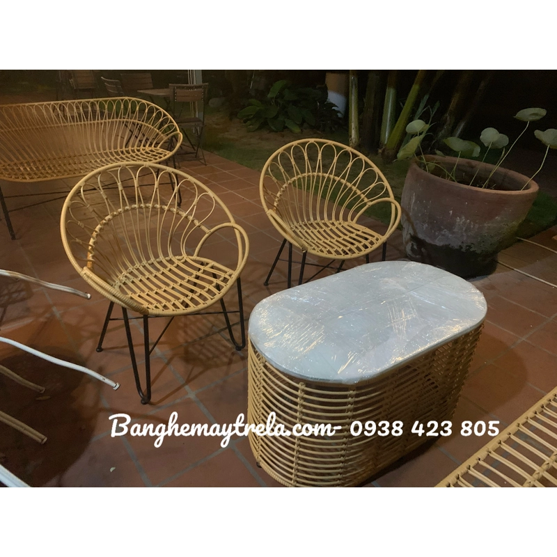 Bàn ghế mây nhựa thiết kế thanh mảnh 463485