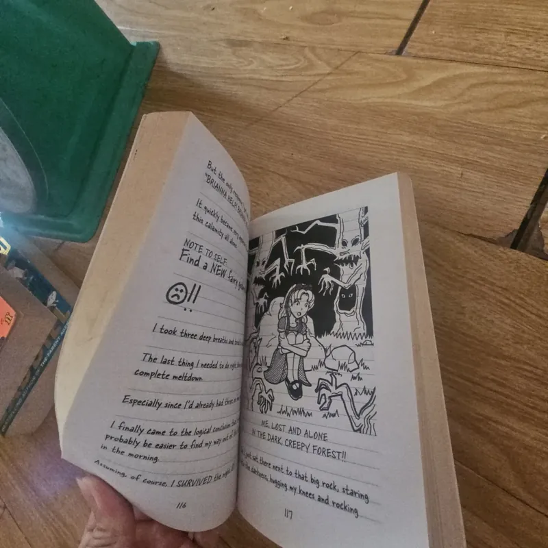 Dork diaries once upon a dork Giá 20k  604068