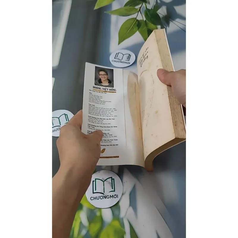 Tiêu Gì Cho Thời Gian Để Sống - Hoàng Việt Hằng 727247