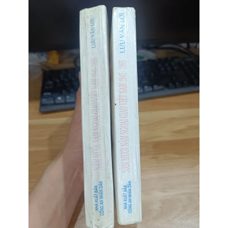 Năm mươi năm ngoại giao Việt Nam bộ 2 cuốn 976499