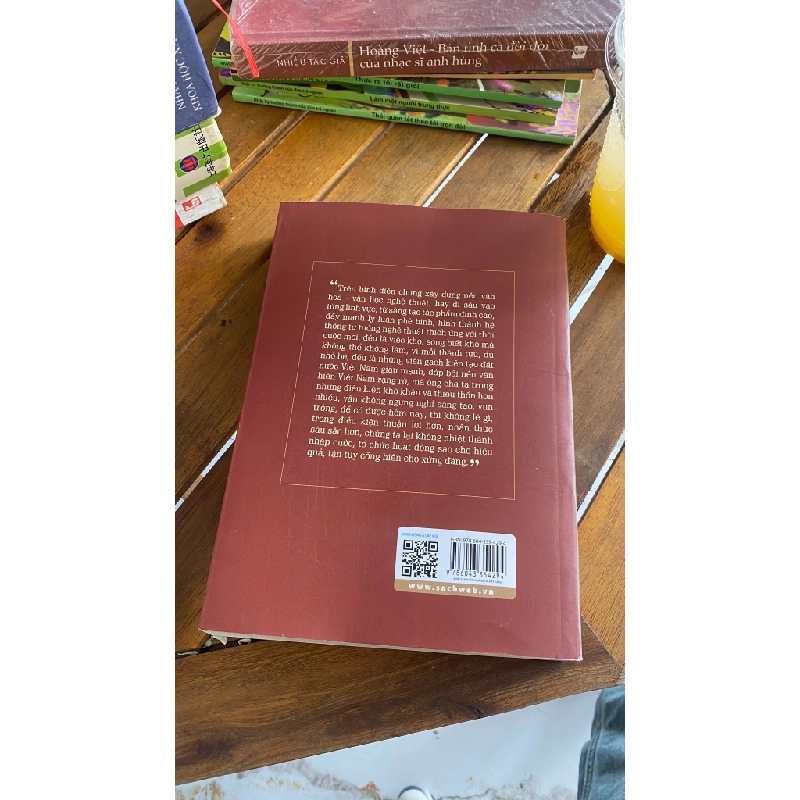 Sông Động & Cây Núi – Lê Quang Trang 529264