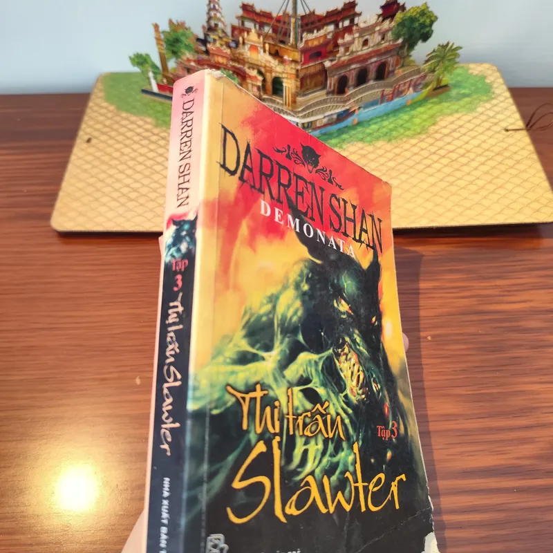 Demonata: Thị trấn Slawter - Tập 3 của tác giả Darren Shan.  561496