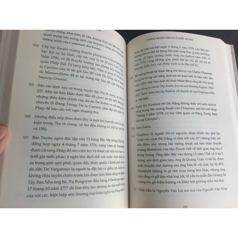 Những Người Châu Âu ở Nước An Nam của Charles B. Maybon 699039