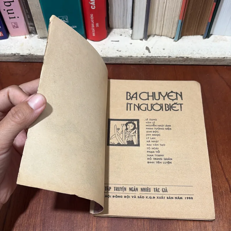 II Sách Thiếu Nhi: Ba Chuyện Ít Người Biết - Nhiều Tác Giả - 1988 764484