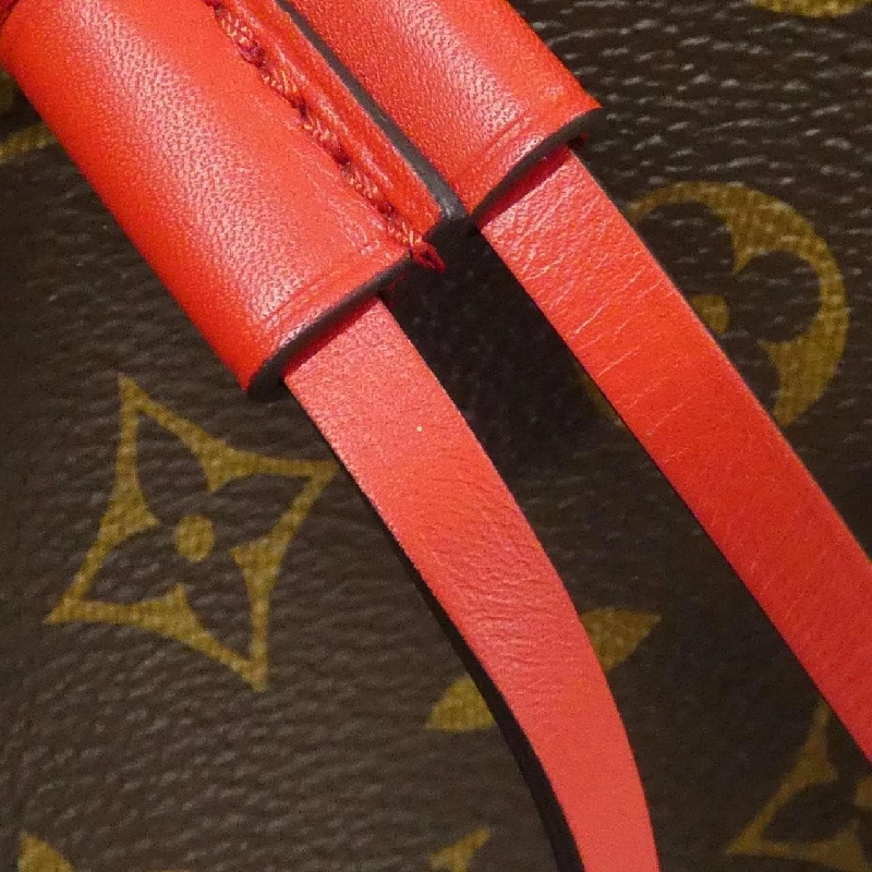 Túi đeo vai Louis Vuitton Monogram Neo Noé MM M44021 610110