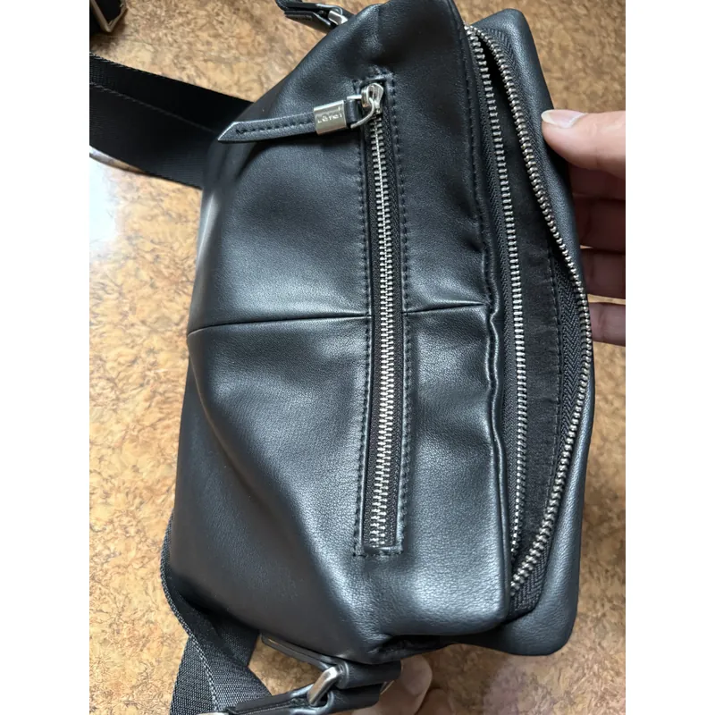 cần pass túi xách thời trang cho nam mới mua da thật 100% bao text  675075