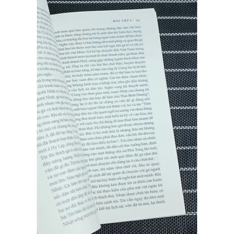 Mối chúa (Tạ Duy Anh) 777791