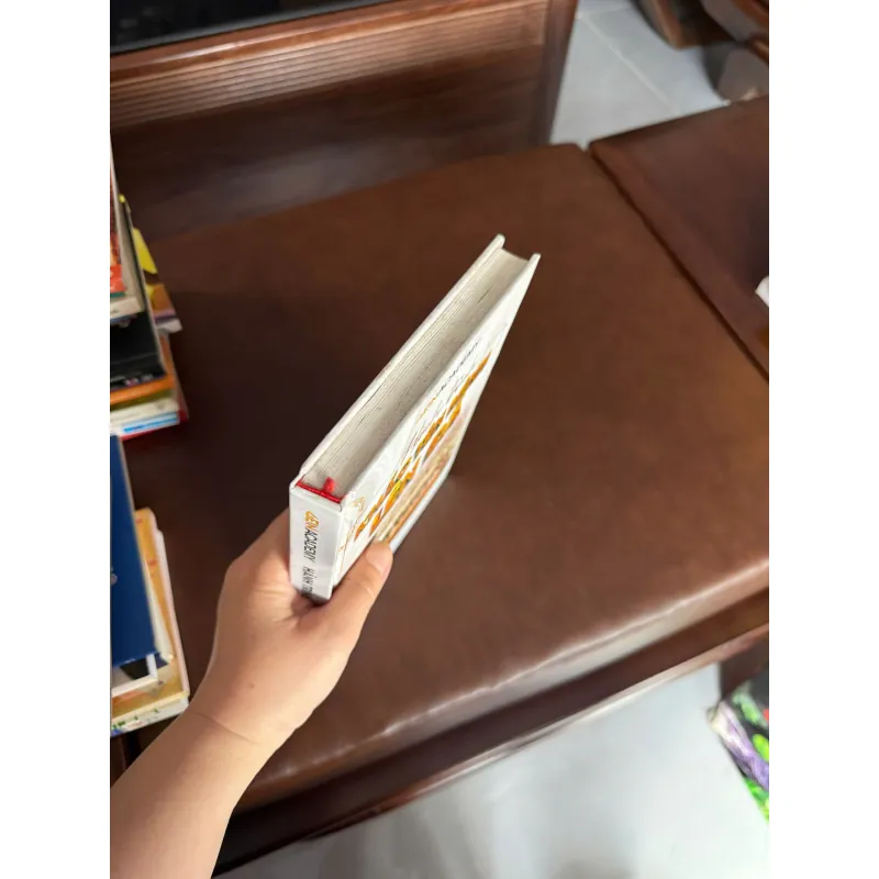 HÀNH TRÌNH KHẮC TÊN MÌNH LÊN ĐÁ – Diệu Thu (4EN Academy) - K4 1024813