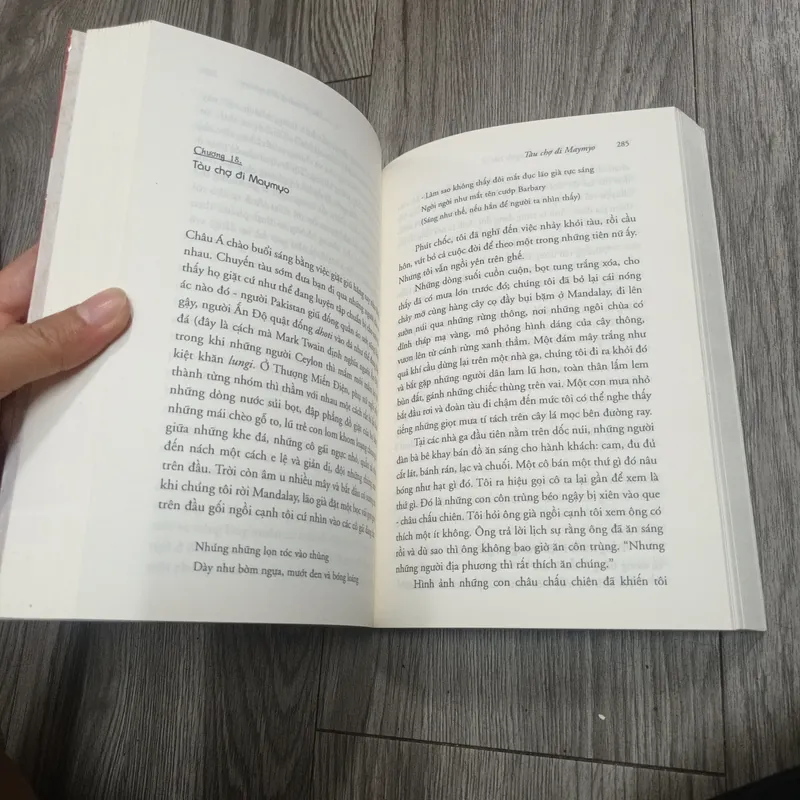 Phương Đông Lướt Ngoài Cửa Sổ- Paul Theroux 699324