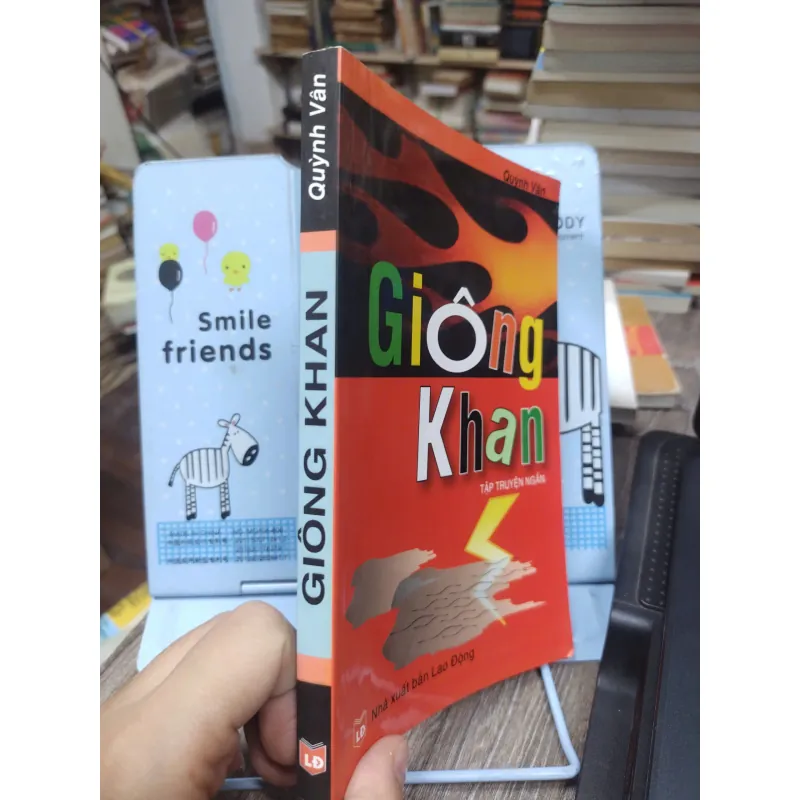 Sách: Giông Khan - Tập truyện ngắn (B1) Tác giả: Quỳnh Vân 694371