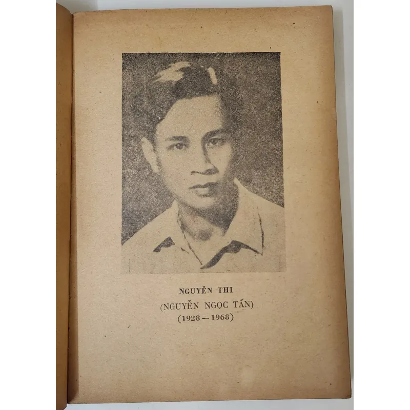 GƯƠNG MẶT CÒN LẠI - NGUYỄN THI (Nhà văn/Dịch giả: Nhị Ca) 790365