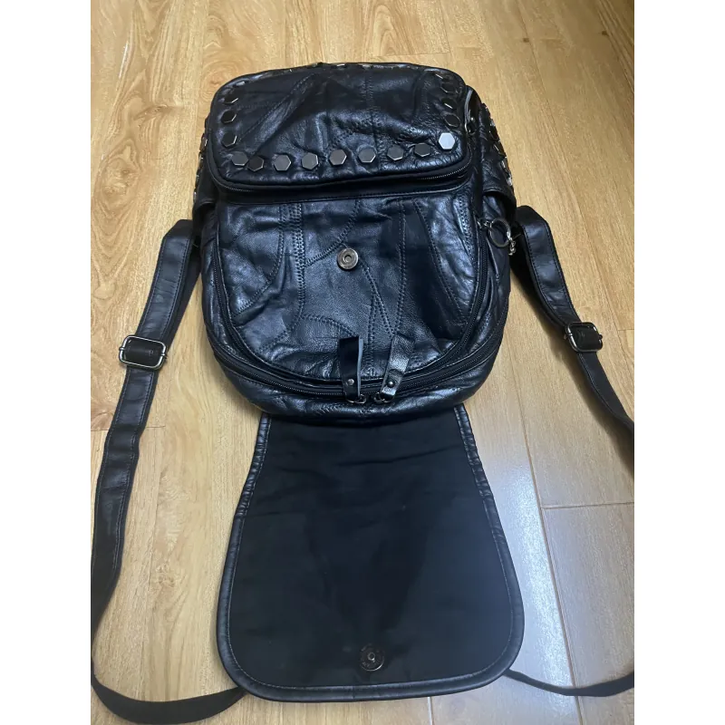 Balo nữ da thật đinh tán kim loại 2hand 933830