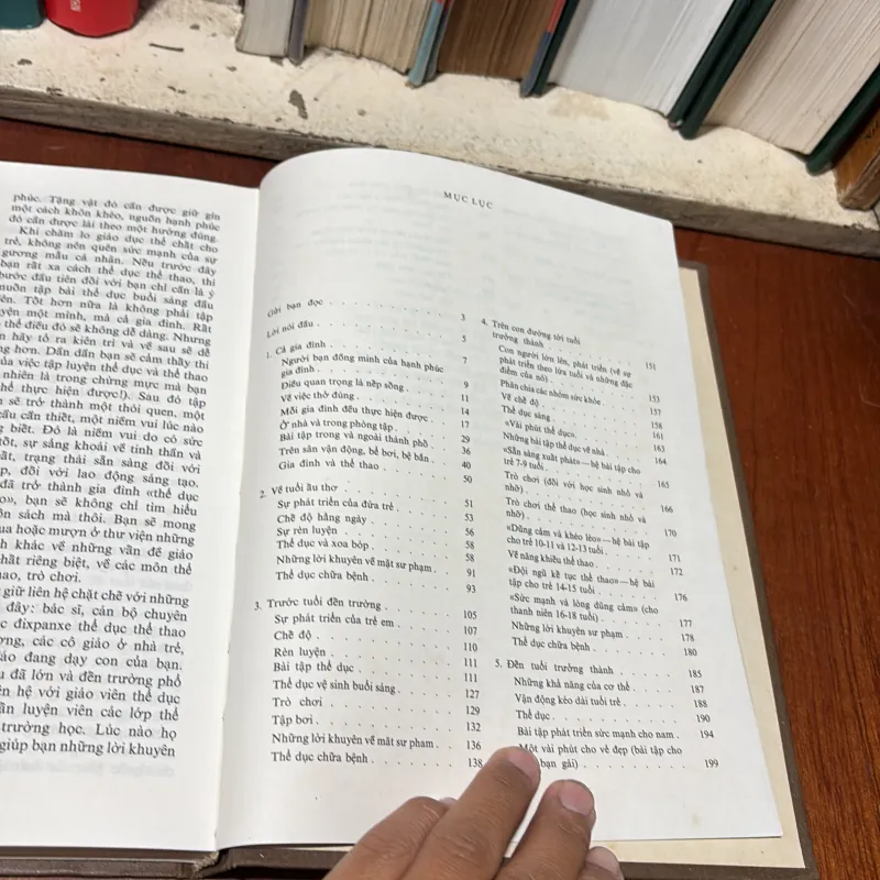 Thể Thao: Thể Dục Thể Thao Trong Gia Đình (Kinh Nghiệm Của Các Chuyên Gia Liên Xô) - 1987 780143