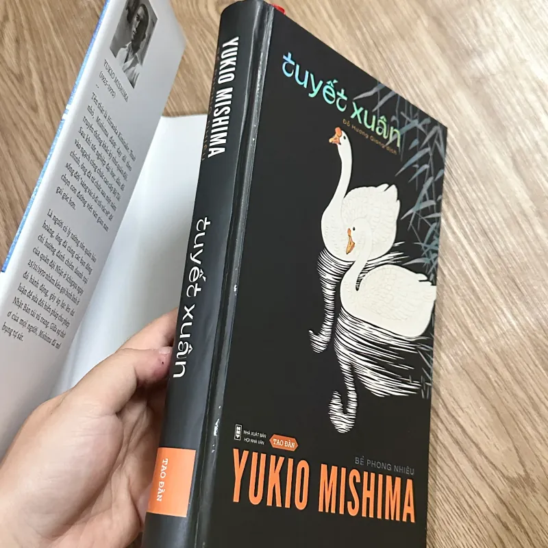 Tuyết Xuân - Yukio Mishima (Bìa cứng giới hạn) 792177