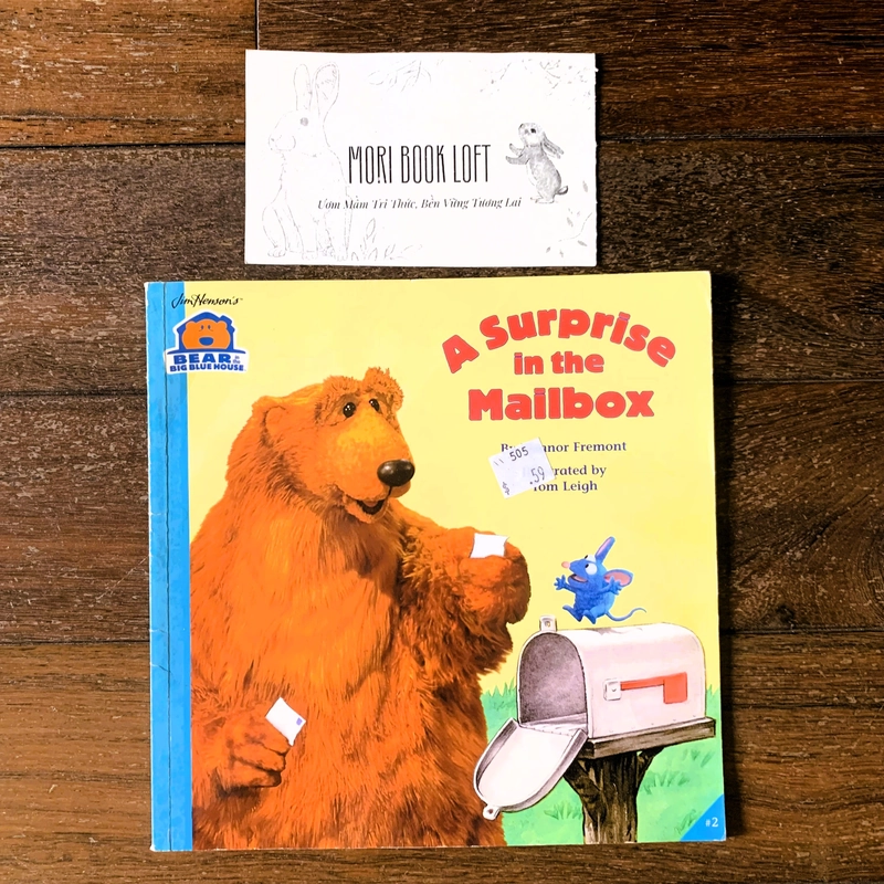 Sách ngoại văn A Surprise in the Mailbox (Bear in the Big Blue House), Used 498070