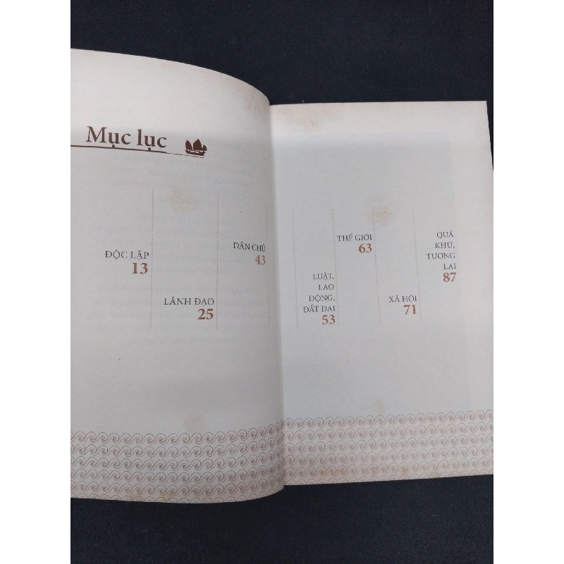 Lý Quang Diệu bàn về cầm quyền Janice Tay mới 90% bẩn bìa, ố vàng 2017 HCM.ASB3010 918176