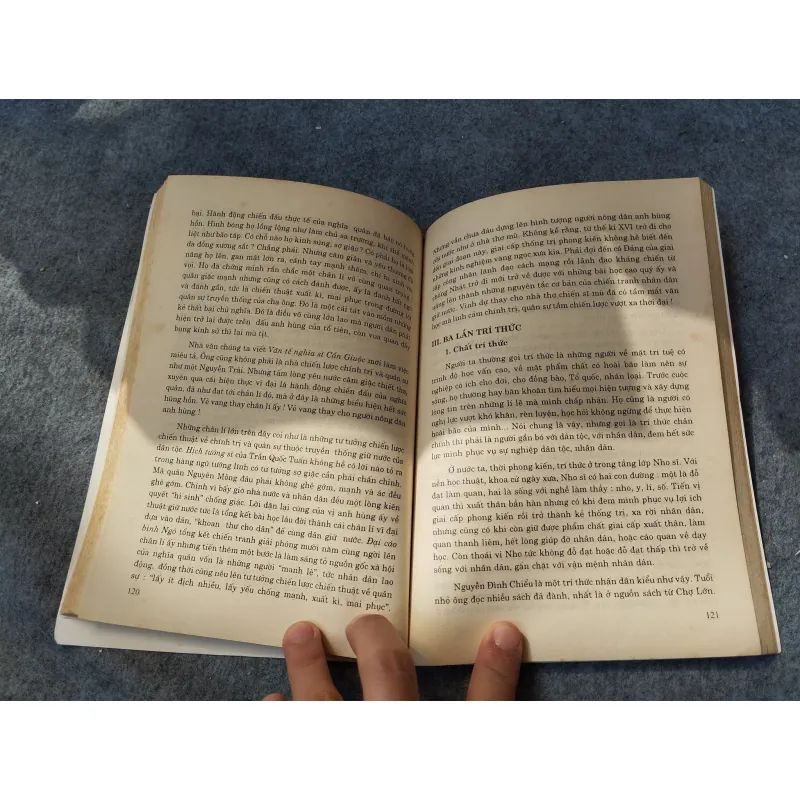 NGUYỄN ĐÌNH CHIỂU NGÔI SAO CÀNG NHÌN CÀNG SÁNG 719928