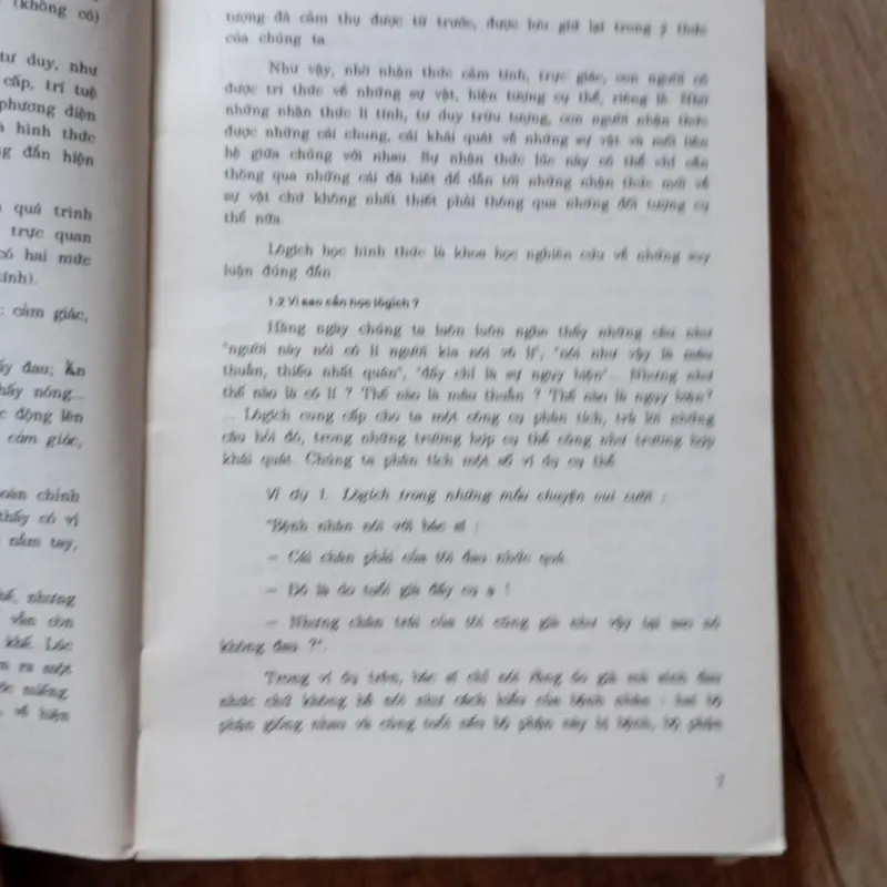 LôGích và Tiếng Việt, Nguyễn Đức Dân  1027030