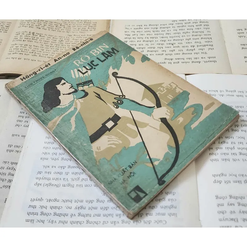 Tủ sách Ngựa Gióng: ROBIN LỤC LÂM 717673