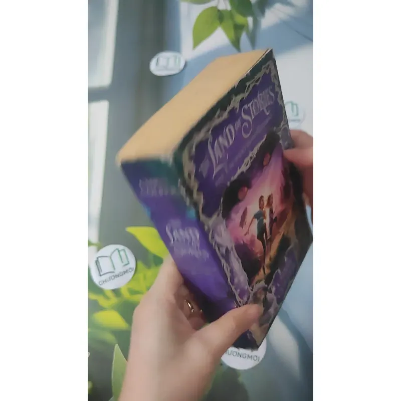 The Land of Stories: The Enchantress Returns - Chris Colfer 1033630